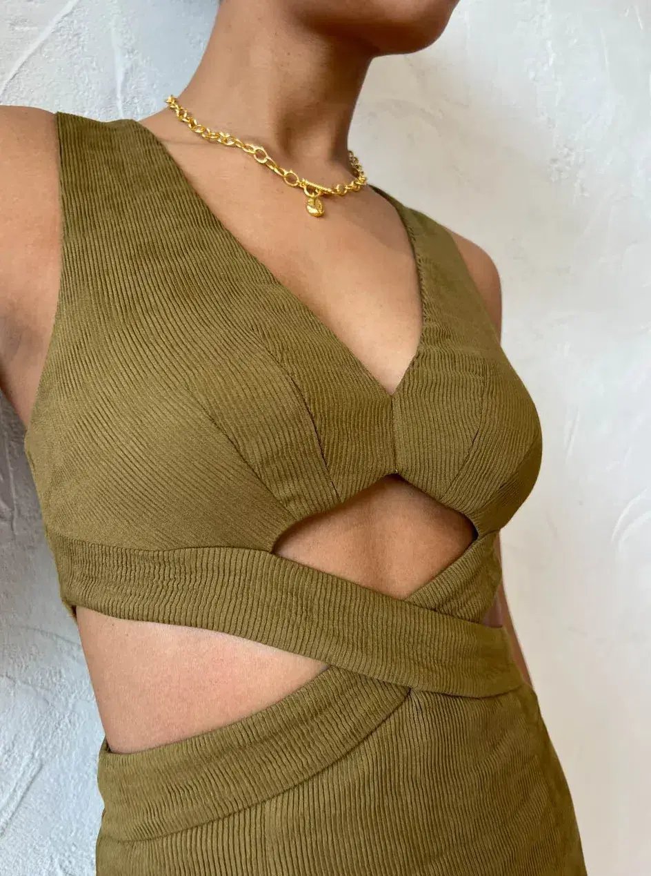 Shona Joy Simone V Neck Cut Out Midi Dress in Cumin Size 10 photo 2