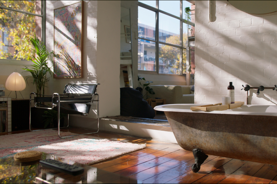 Light filled NY style warehouse apartment photo 5