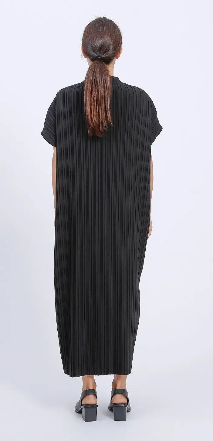 Alpha60 Pleated Dress Black Size 16 photo 2