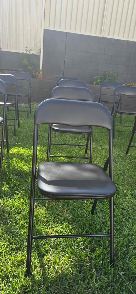 Table and chairs on rent (folding party hire) photo 4