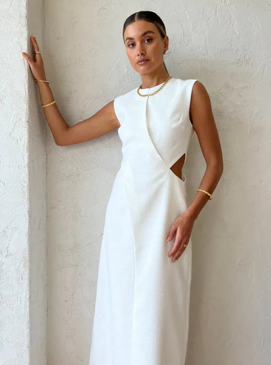 Camilla & Marc Hoxton Sleeveless Dress in Cream Size 6 photo 5