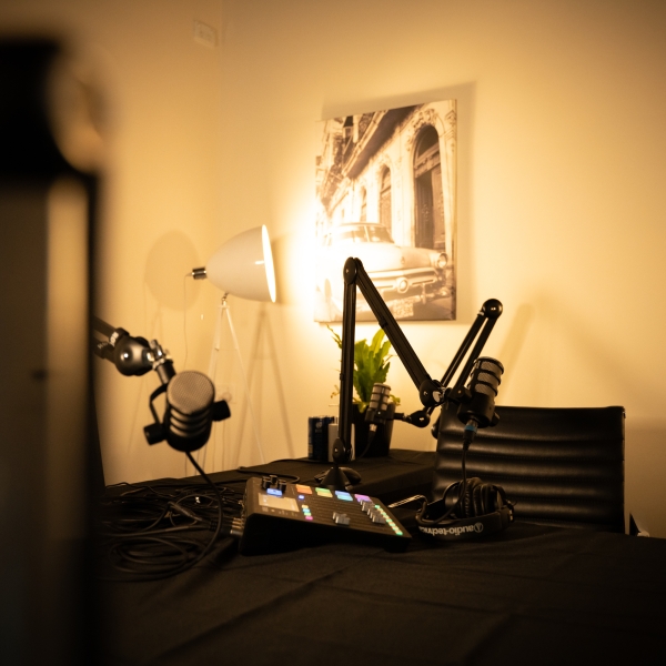 Entire Backroom/Multiple Studios at Scroll Stop photo 3