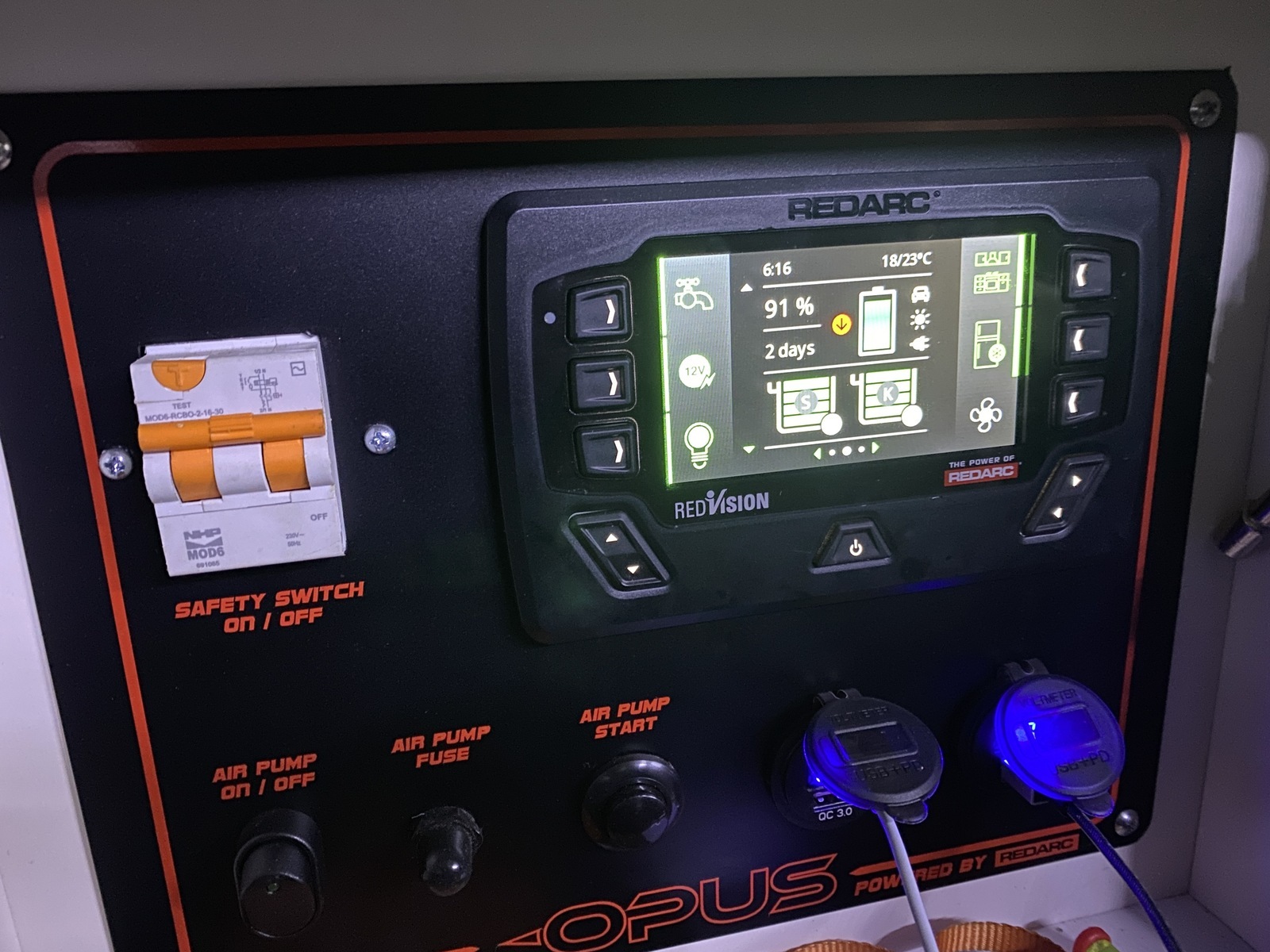 2019 Opus OP4 off grid specialty photo 3