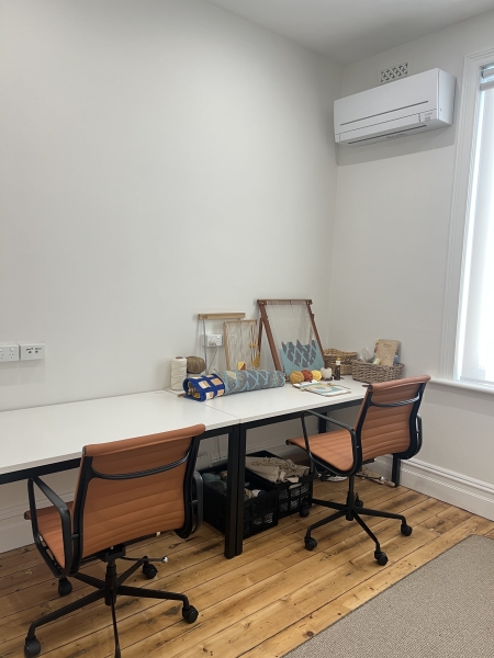 Light-filled lockable 10m office above Wine Bar! photo 2