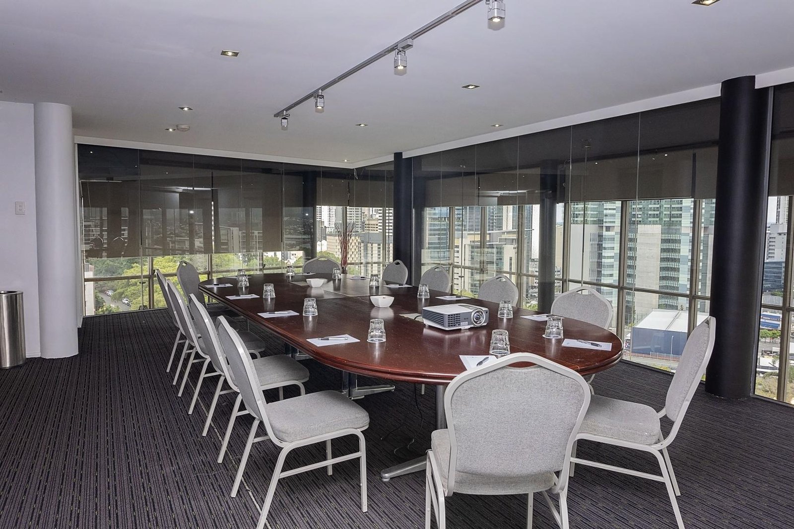 Sky Boardroom at Mercure Brisbane Spring Hill photo 5