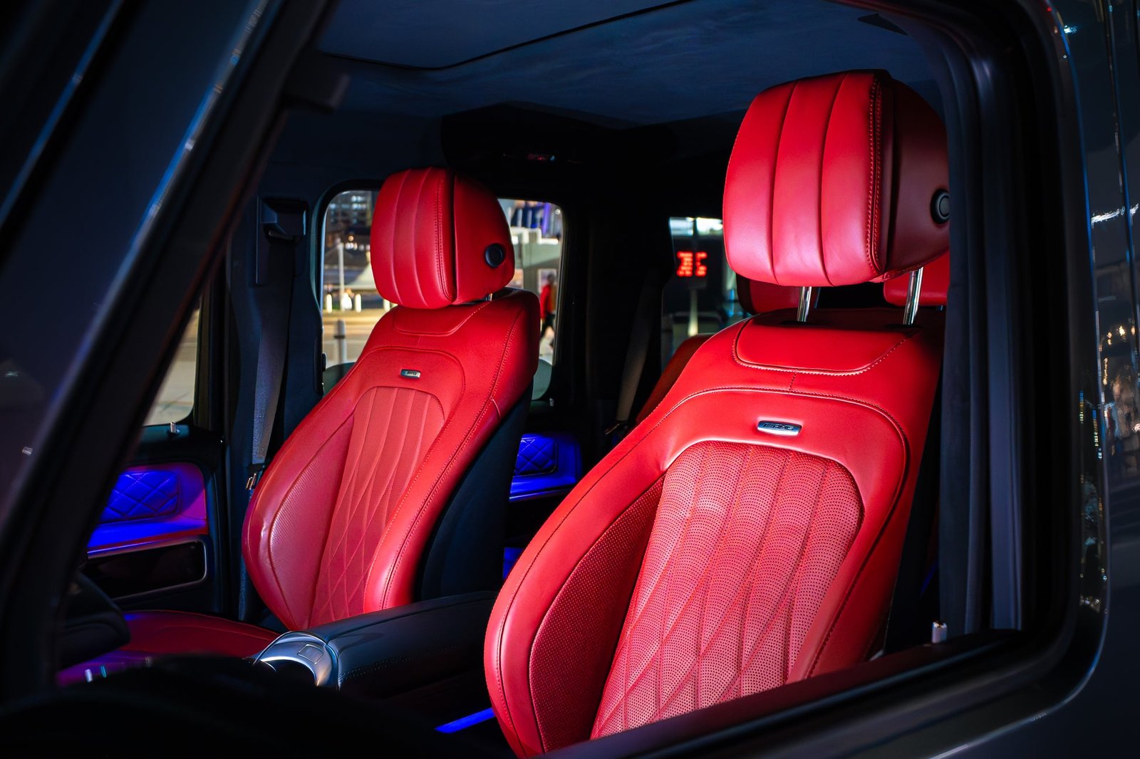 Mercedes G63 (G-Wagon) photo 3
