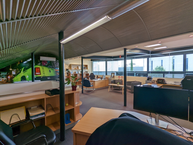 Port Melbourne - Upstairs office area photo 6