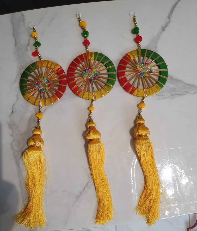 HIRE ONLY Decoration strings photo 3