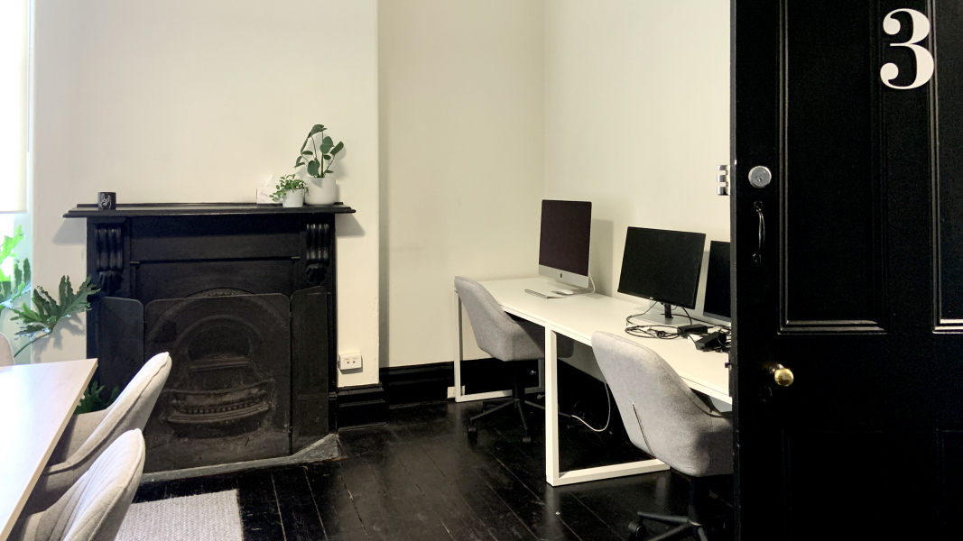 Private office close to Station photo 5