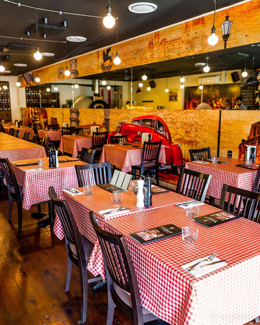 Event Room at Vitaly Italian & Woodfire Pizza Restaurant photo 3