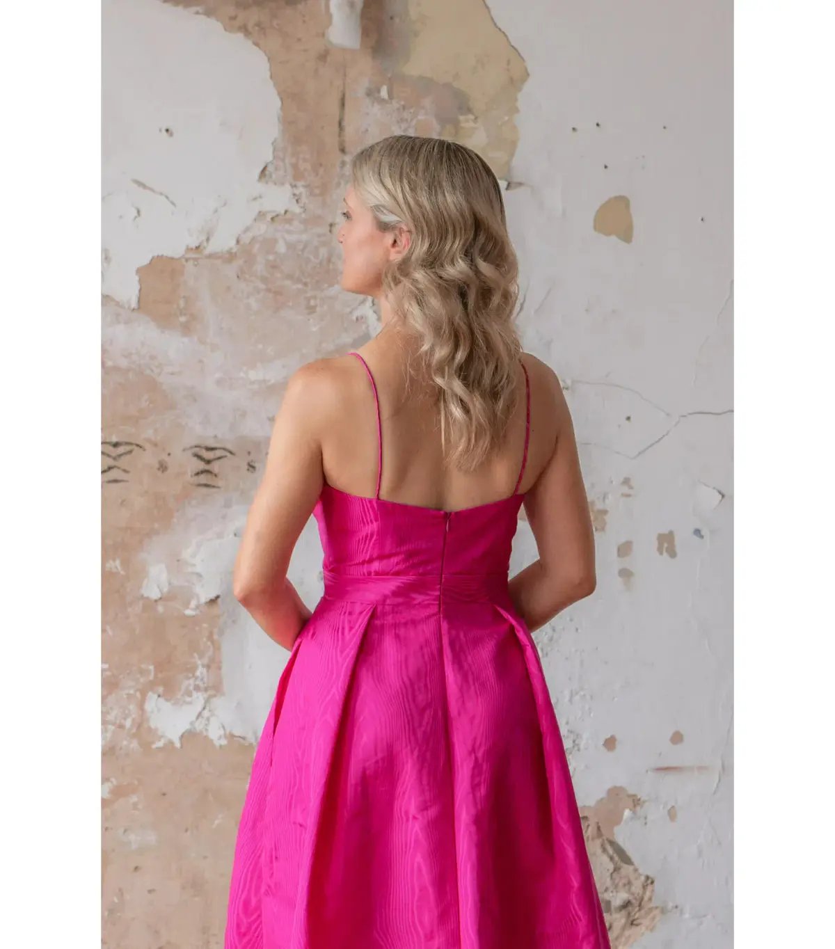 Rebecca Vallance Frenchy Gown Fuscia Pink Size AU 10 photo 3