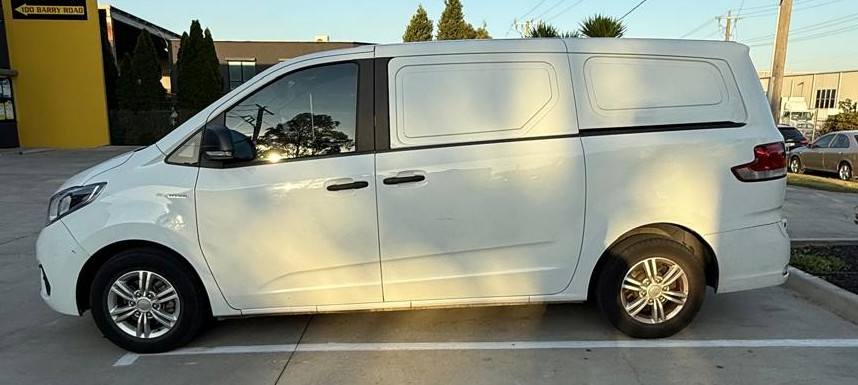 Van hire photo 2