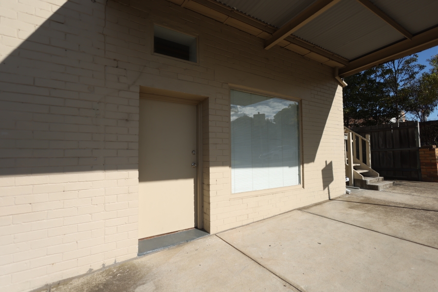 Light-Filled Private Studio in Thornbury photo 6