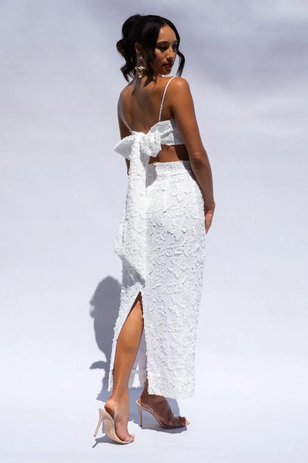 Isabella Longginou Textured Bow Tie Crop and Fitted Pencil Skirt Set White Size 6 photo 3