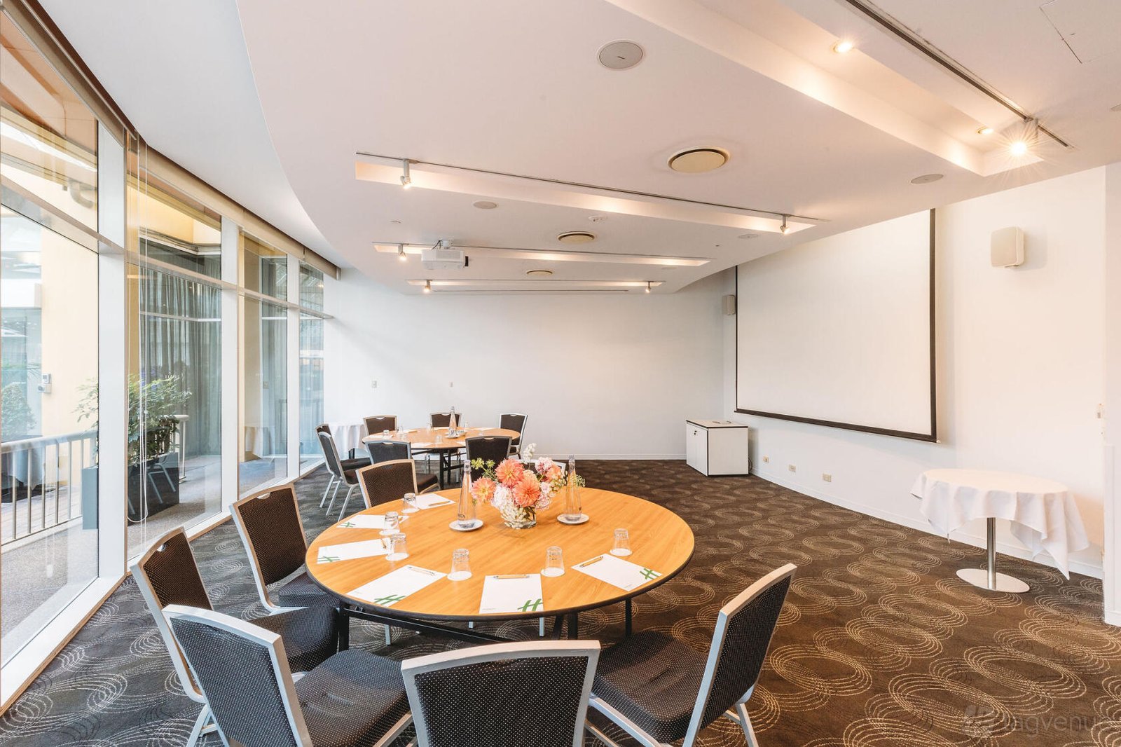 Wattle Room at Holiday Inn Sydney Potts Point photo 3