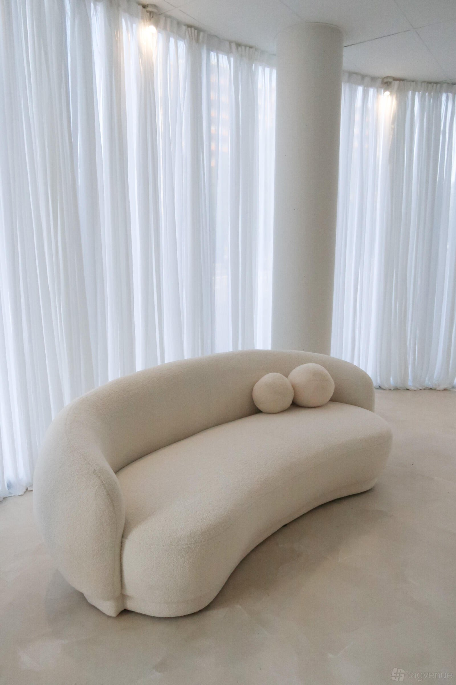 Sydney Luxury Event Venue at Cloud Nine Studio photo 8