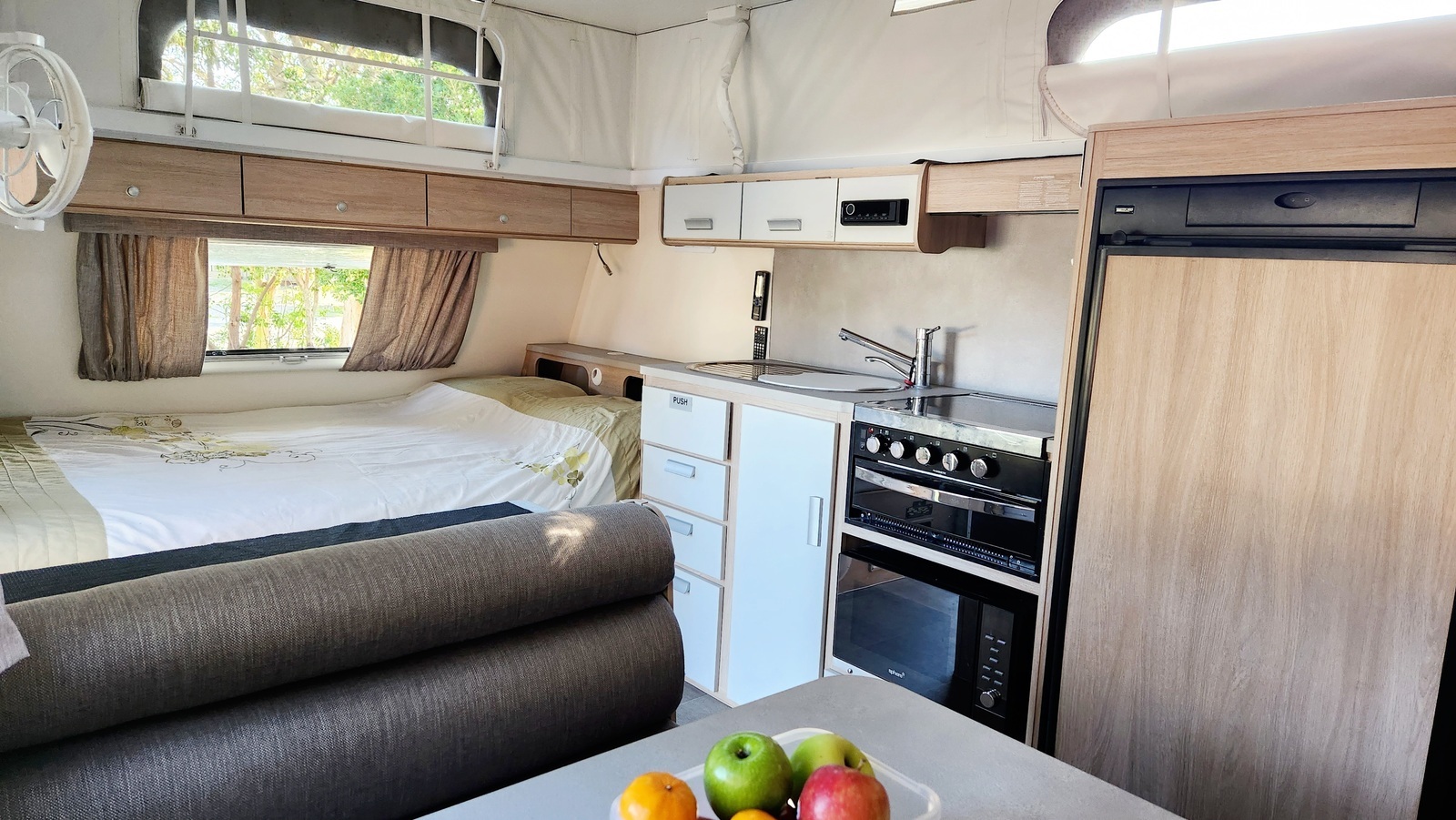 Family Jayco Journey photo 2