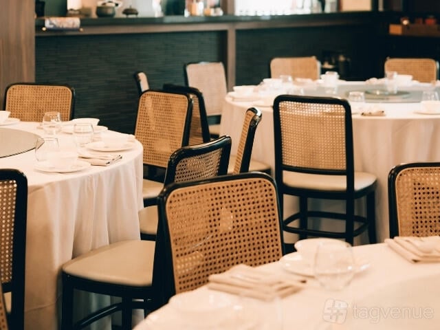 Red Room at One Dining Teahouse and Restaurant photo 3