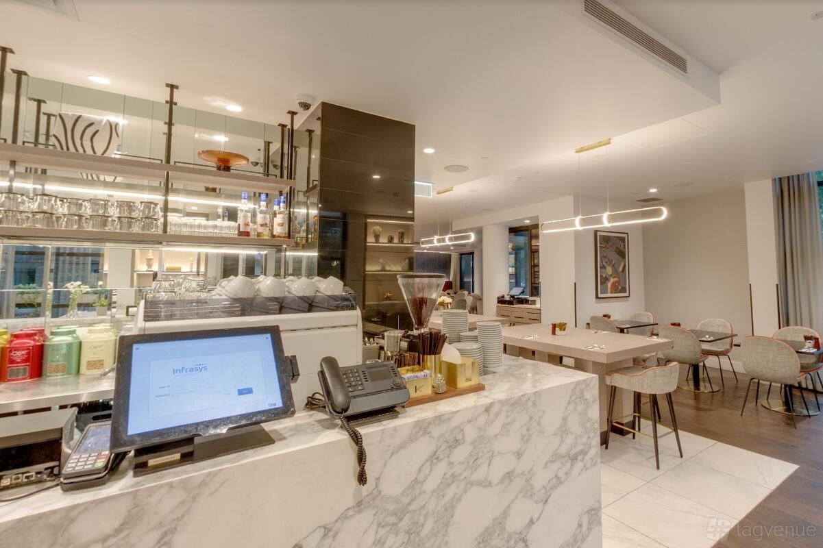 La Bella Trattoria & Bar at Crowne Plaza Sydney Darling Harbour photo 9