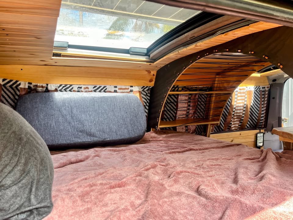 4x4 CAMPERVAN HIRE photo 5