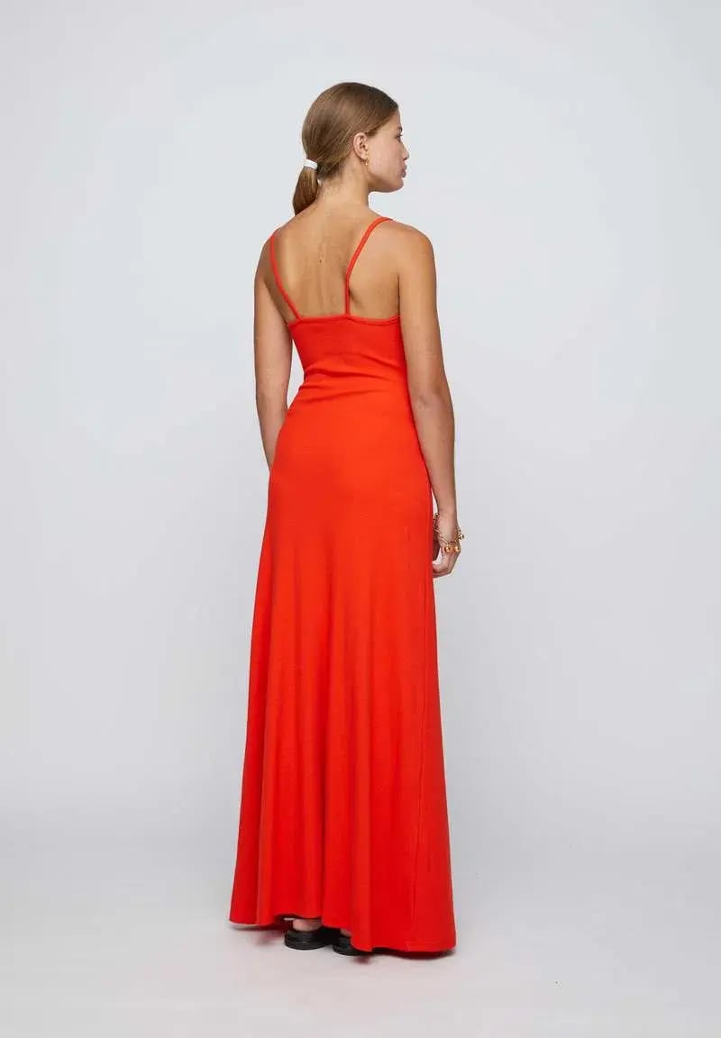Evianna Gown in crimson photo 27
