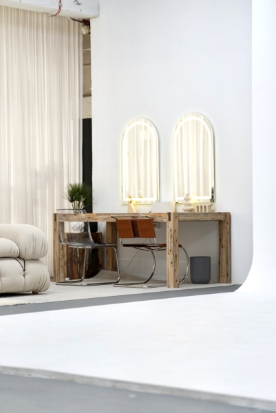SOL studio photo 6
