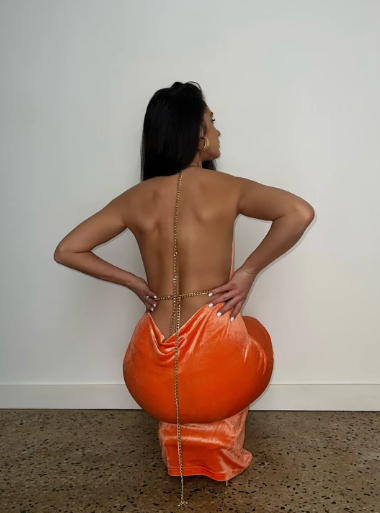 MELANI VERA GOWN – ORANGE VELVET photo 3