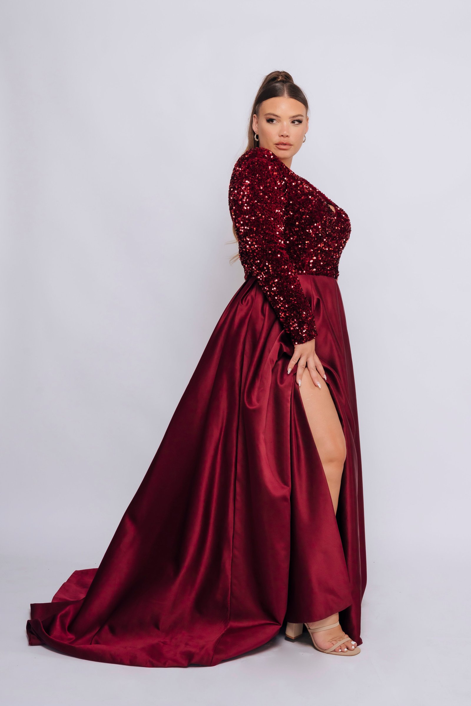 DEE BY MY SECRET WARDROBE RED photo 4