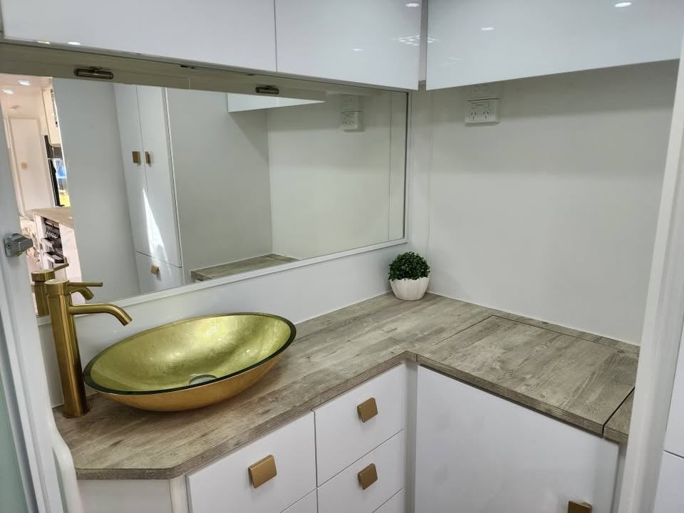 WHY PAY RENT, WHEN YOU COULD OWN THIS weekly repayments photo 6