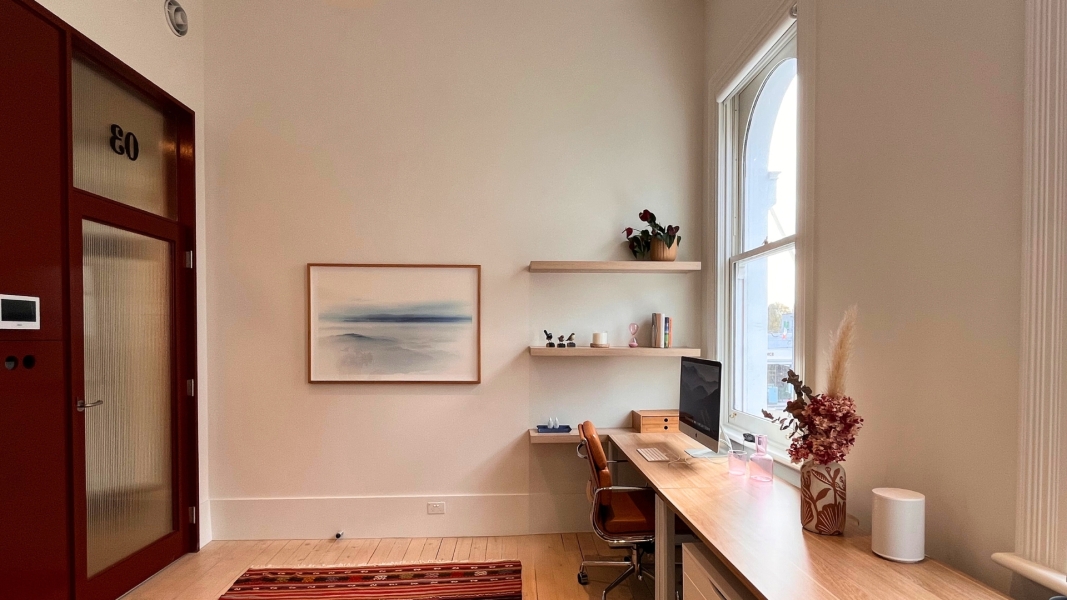 Two desks available within sunny shared office photo 3