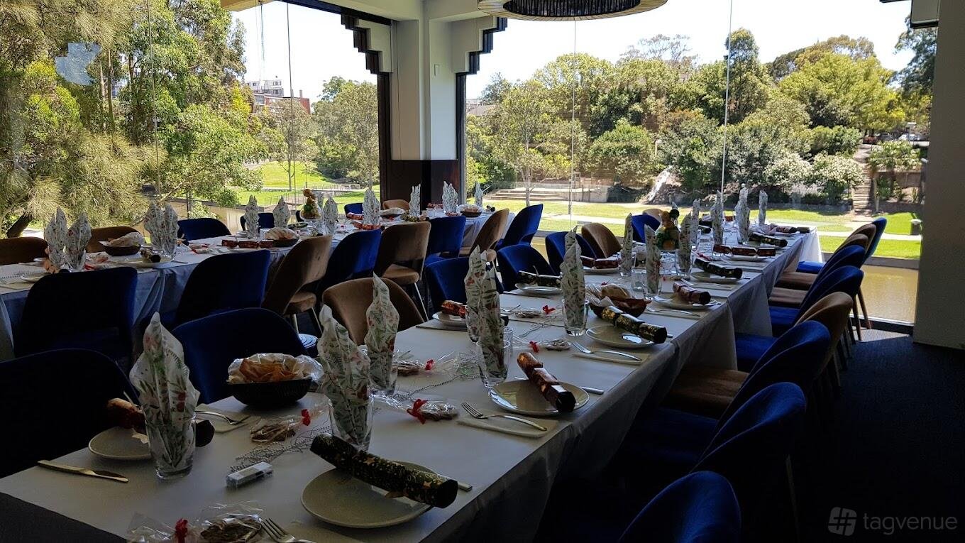 Main Dining Area at Sahra By The River photo 9