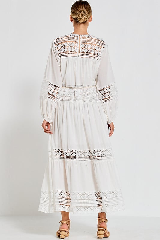 LACE TIERED MAXI DRESS IN CLOUD DANCER – Bohemian Traders photo 3