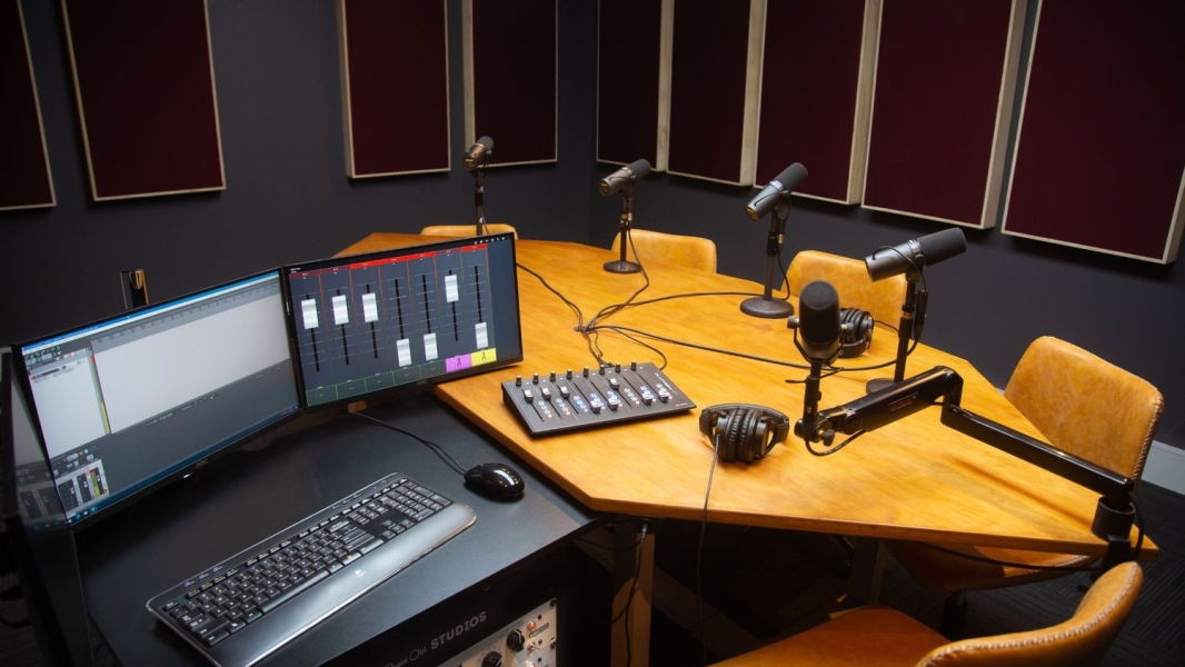 Video Podcast Studio photo 2