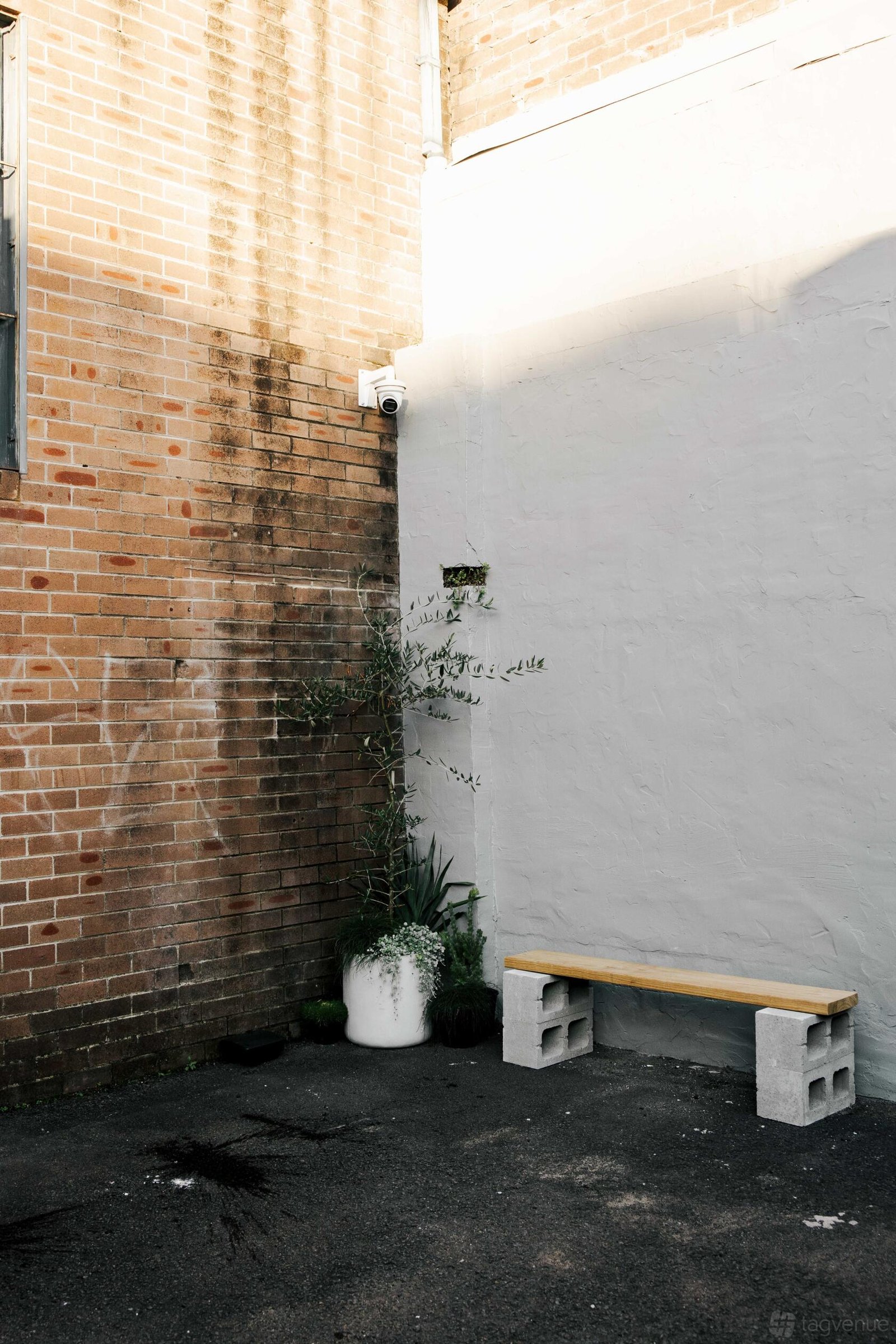 Industrial Warehouse Venue at UNO STUDIOS photo 14