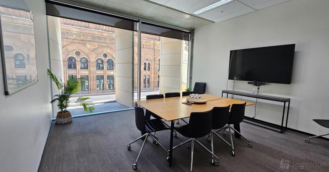 Boardroom at Edge Offices photo 2