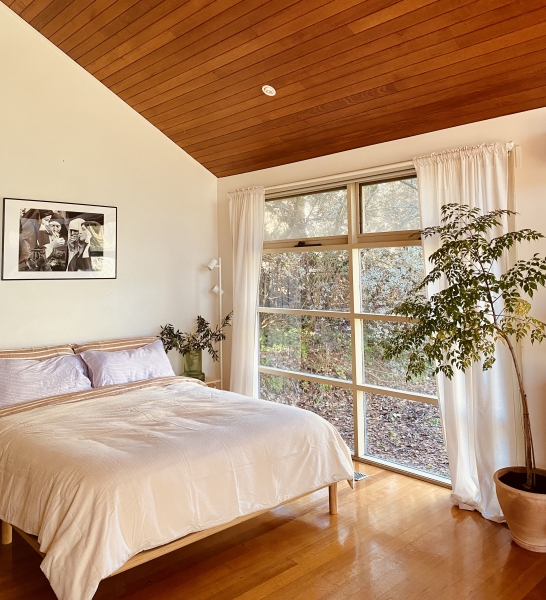 Light filled A-frame cabin for photoshoots photo 8