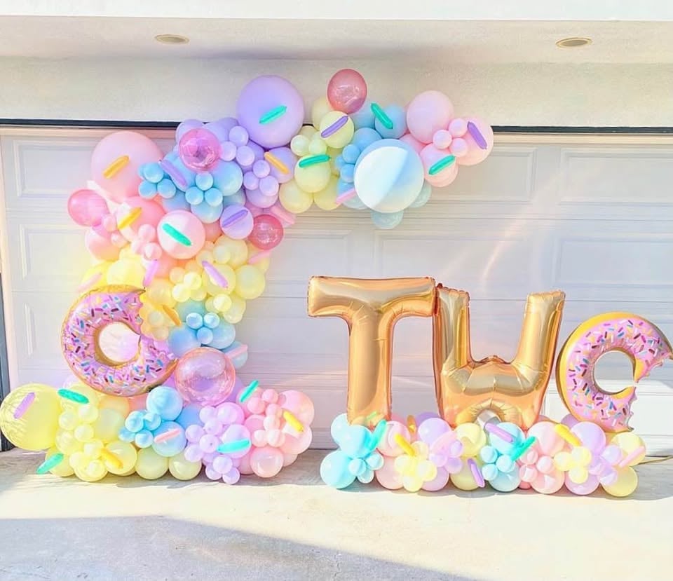 Balloon and Prop Hire photo 3