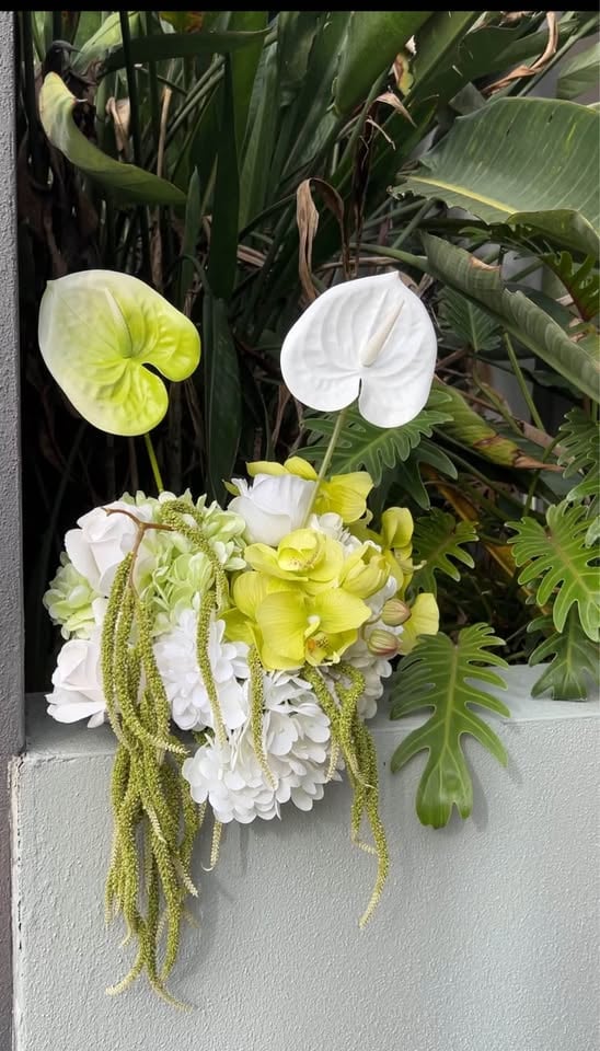HIRE - Evergreen floral arrangements - $150 photo 3