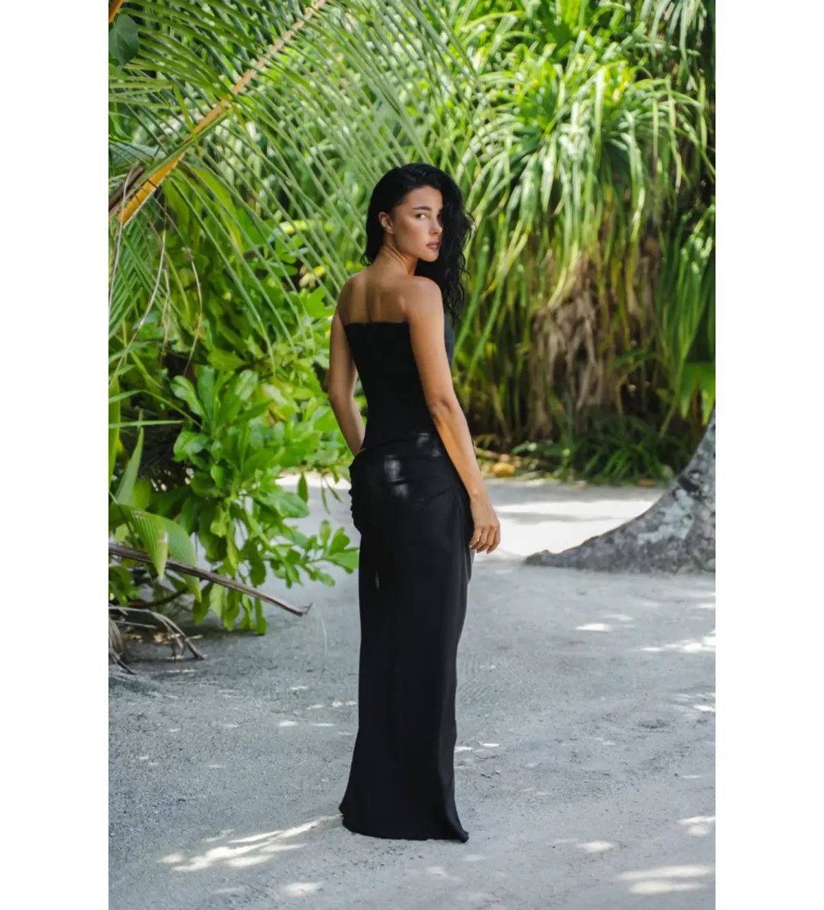 HNTR the label Huxley Gown Black Size AU 6 photo 4