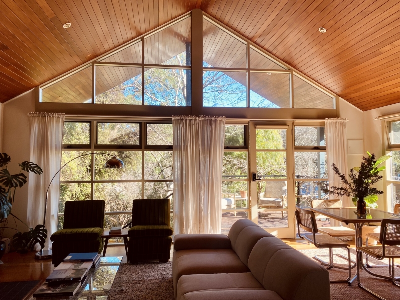 Light filled A-frame cabin for photoshoots photo 5