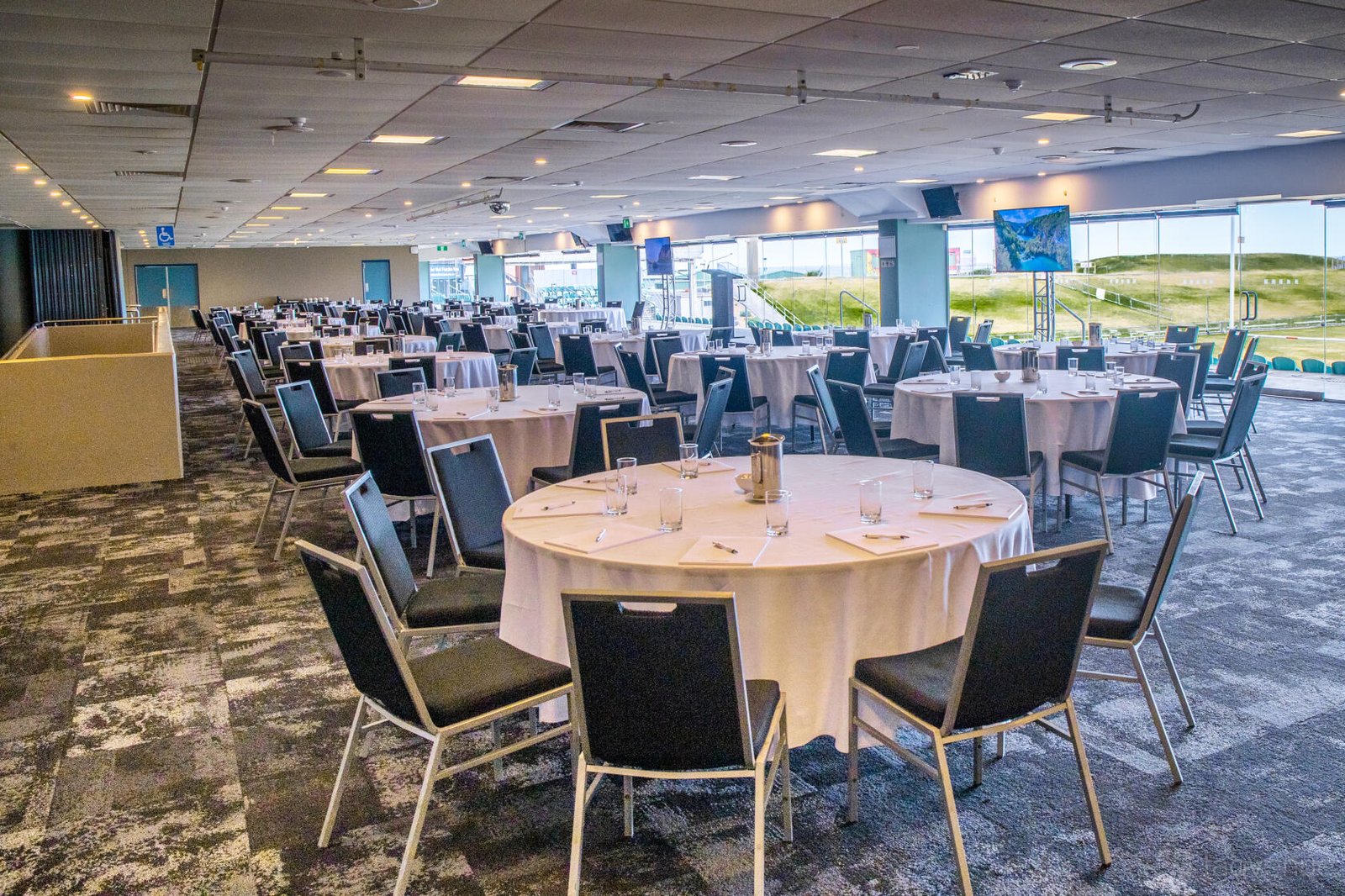 Premiers Room at WIN Sports and Entertainment Centres photo 4