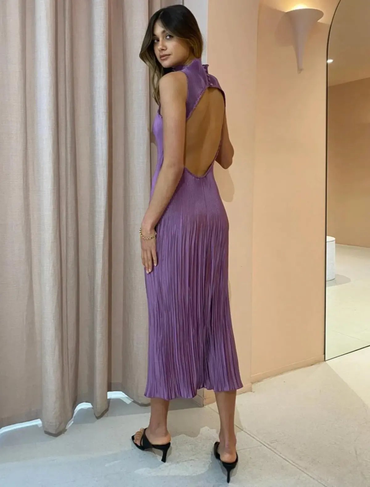 L'Idee Soiree Backless High Neck Gown in Mauve Size 12 photo 2