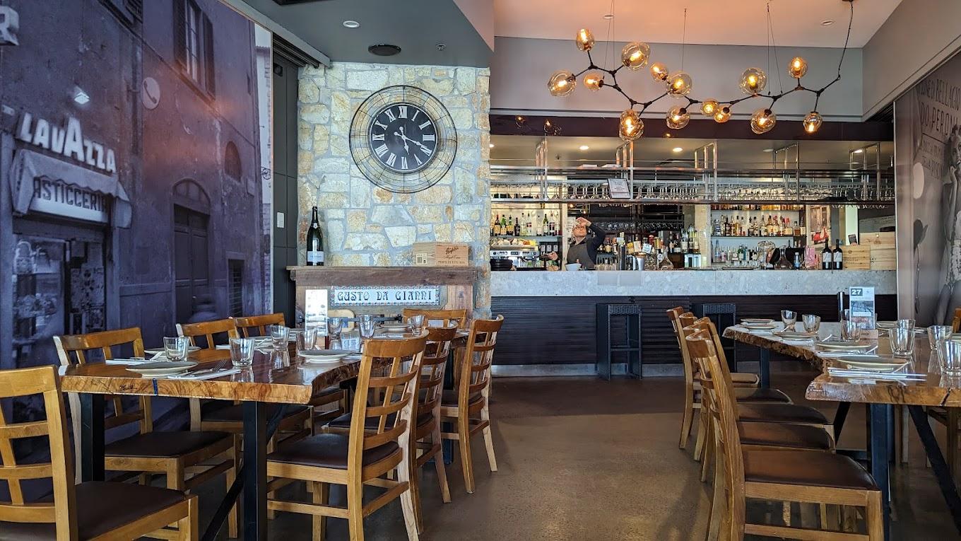 Entire Venue at Gusto da Gianni photo 9