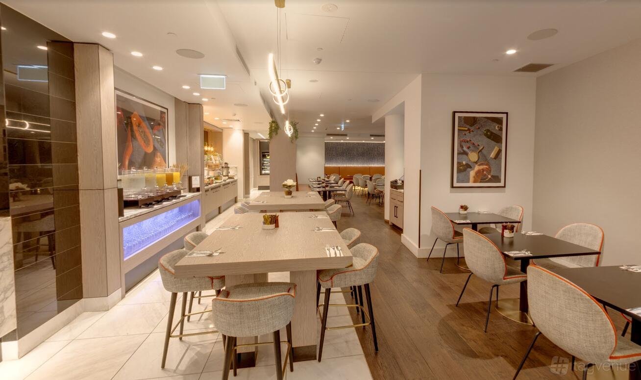 La Bella Trattoria & Bar at Crowne Plaza Sydney Darling Harbour photo 3