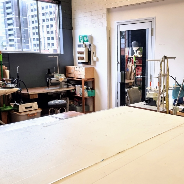 Shared studio - sewing/art/other photo 3