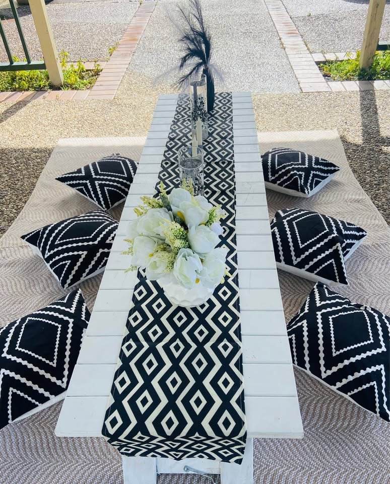 Picnic Party table Set up Hire photo 2