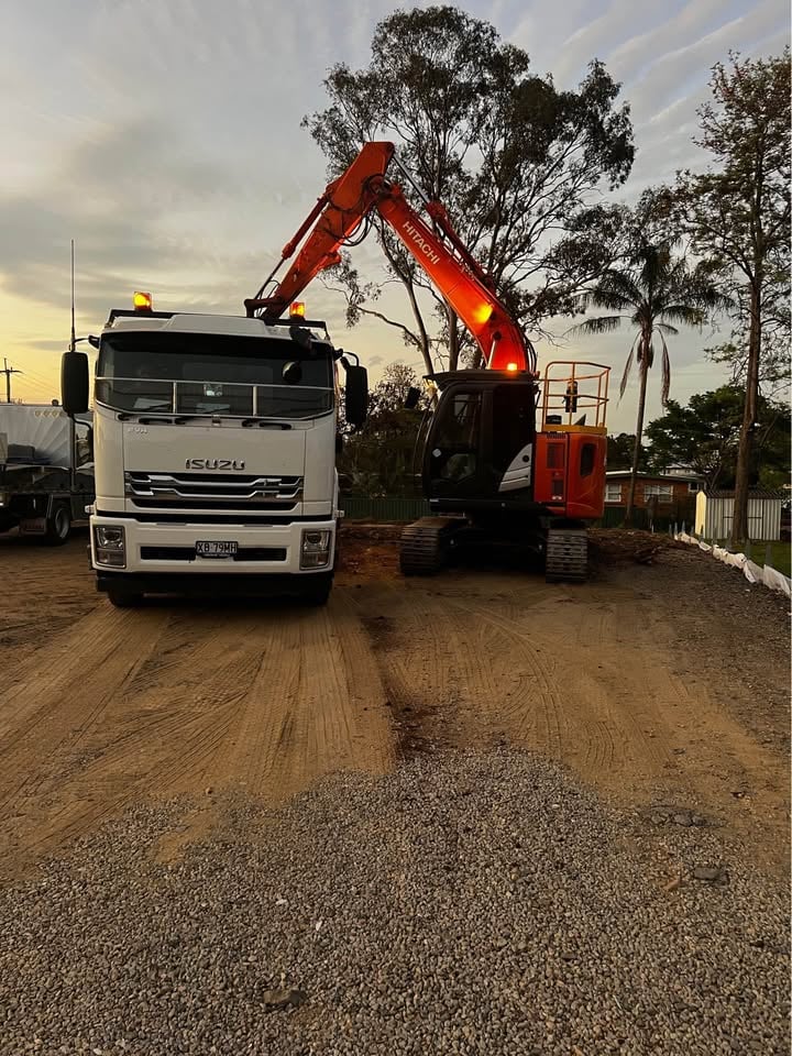 2025 Tipper hire Tipper wet hire photo 3