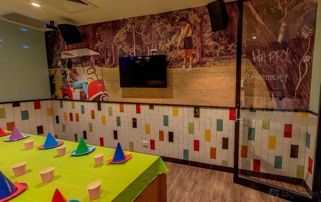 Karaoke Room 4 at Holey Moley Alexandria photo 2
