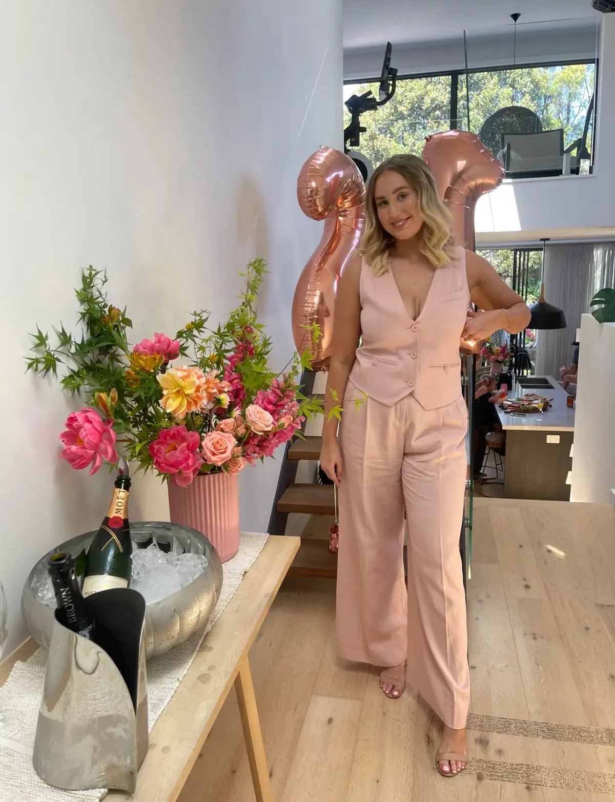 Shona Joy Sara Oversized Tailored Vest Size 8 and Tailored Wide Leg Pants Size 10 Set Powdered Pink photo 5