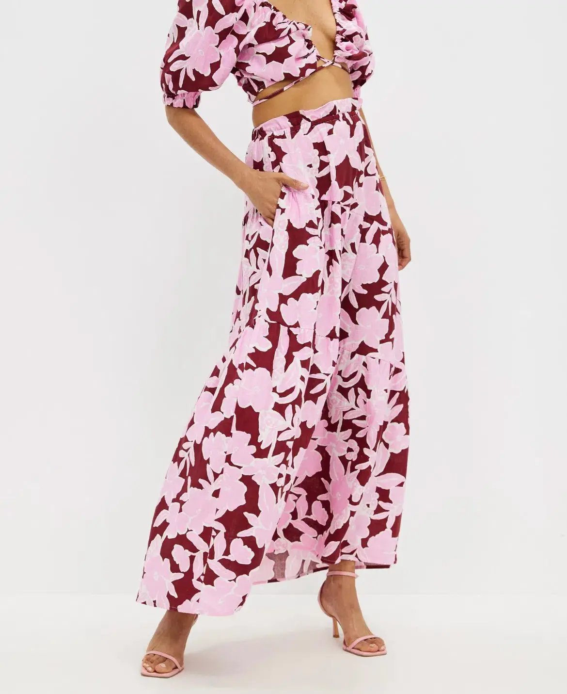 Aere Gathering Detail Linen Top Size 8 & Tiered Linen Maxi Skirt Size 10 Set in Malina Print photo 3